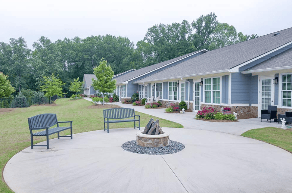 Manor Lake Gainesville Assisted Living & Memory Care