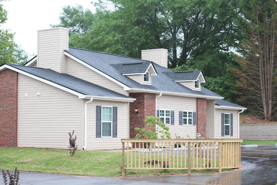 Quillen Manor Independent and Assisted living