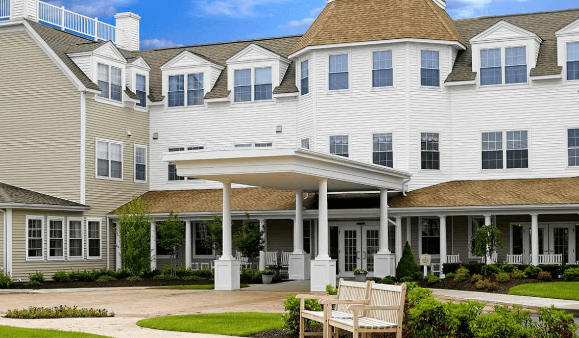 image of Atria Aquidneck Place image of Atria Aquidneck Place