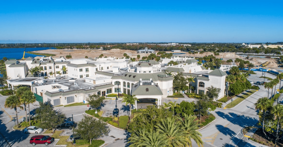 image of Luxe Senior Living at Wellington image of Luxe Senior Living at Wellington