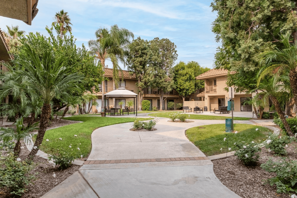 image of Vista Blue Mountain Assisted Living & Memory Care image of Vista Blue Mountain Assisted Living & Memory Care