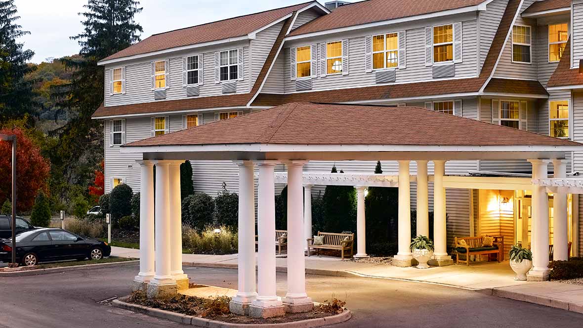 image of Atria Briarcliff Manor image of Atria Briarcliff Manor