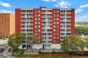 image of Lake Morton Plaza image of Lake Morton Plaza