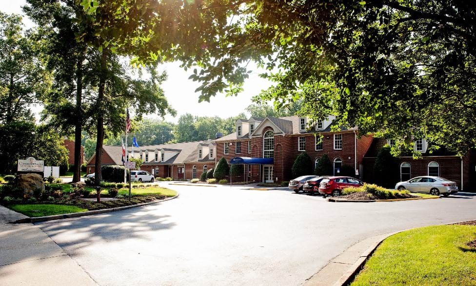 Commonwealth Senior Living at Georgian Manor Commonwealth Senior Living at Georgian Manor