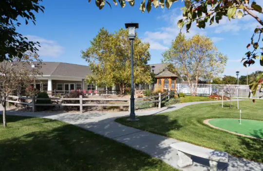 CountryHouse Residence in Lincoln, NE (70th & O)