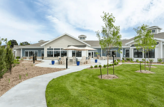 CountryHouse Residence in Lincoln, NE (84th & Pine Lake)