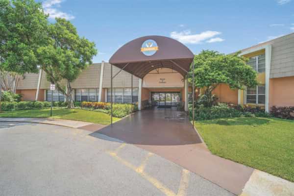 Cresthaven Senior Living Community Cresthaven Senior Living Community