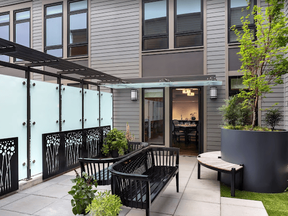 Empress Senior Living at Laurelhurst Empress Senior Living at Laurelhurst