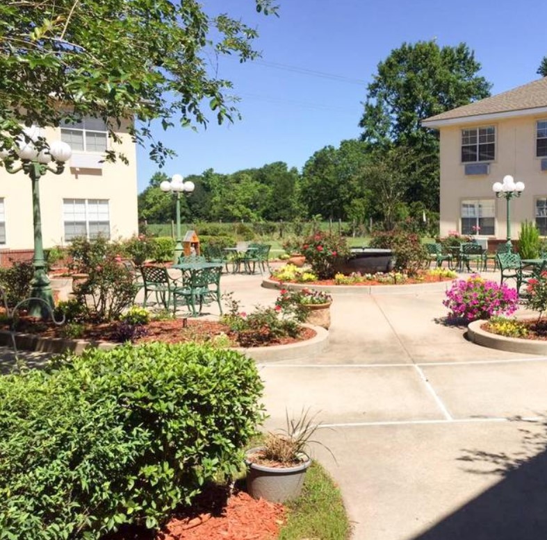 Garden View Assisted Living - Lafayette
