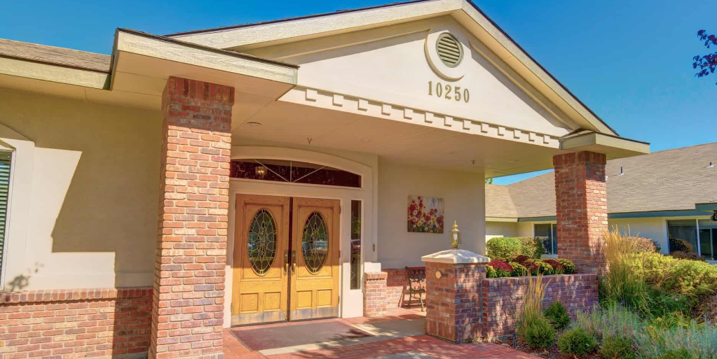 Overland Court Senior Living