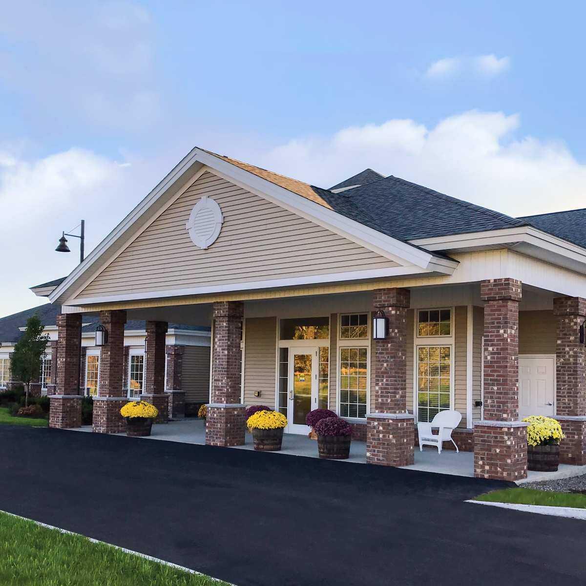 image of front porch at Park Residences of Farmington