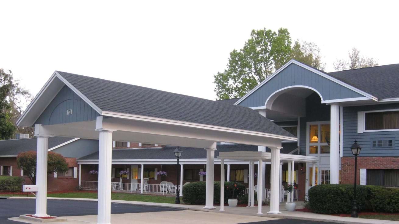 Plantation Oaks Assisted Living and Memory Care Plantation Oaks Assisted Living and Memory Care
