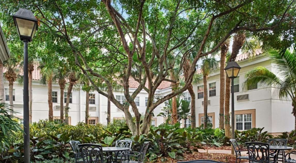 Stratford Court of Boca Pointe Stratford Court of Boca Pointe